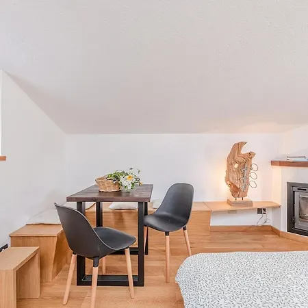 Nest-home In Front To Mont Blanc Apartment
