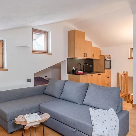 Nest-home In Front To Mont Blanc * Курмайор